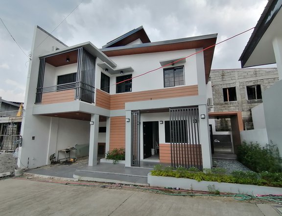 RFO 4-bedroom Single Attached House Rent-to-own in Caloocan