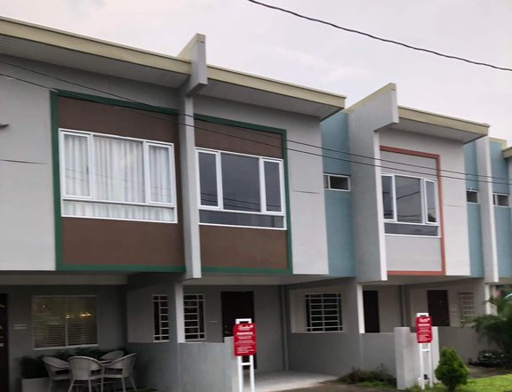 Elegant Executive 3Bedrooms Townhouse For Sales In Imus Cavite