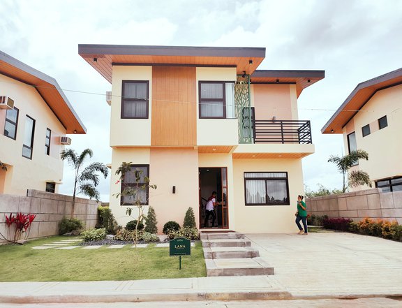 5-bedroom 4Toilet&Bath Single Detached House For Sale in Lipa Batangas