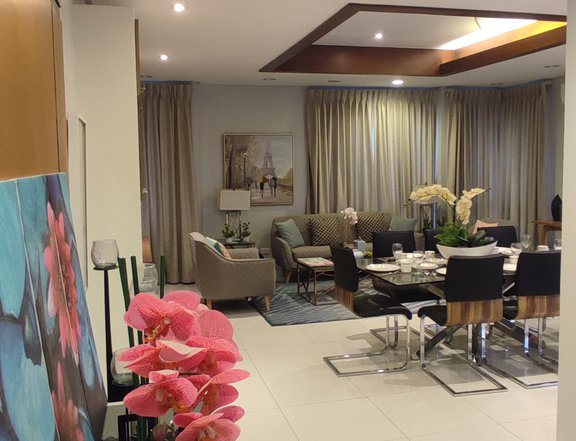 3 Bedroom Townhouse near Congressional Ave / Quezon city Townhouse