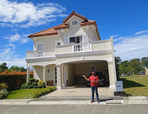 3-bedroom Single Detached House For Sale in Alabang Muntinlupa