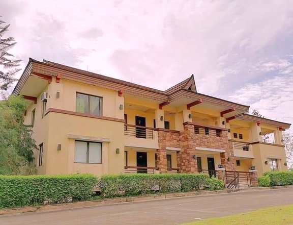 44.68 sqm. Studio Condo with Balcony For Sale overlooking Taal Lake