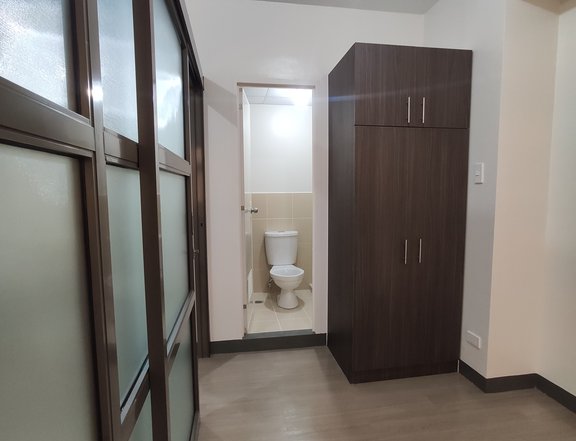24.04 sqm 1-bedroom Condo For Sale in Pioneer Mandaluyong Metro Manila