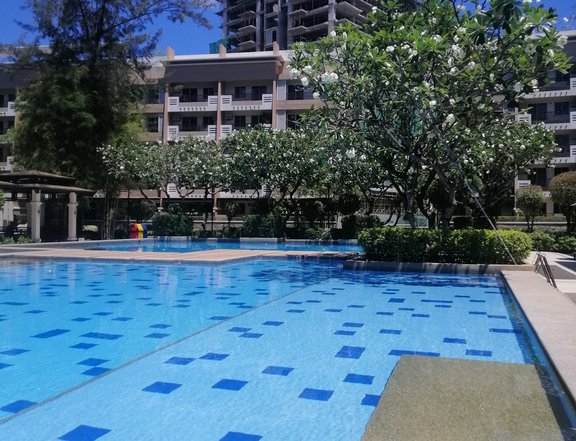 Rush sale 2BR condo with parking in Acacia taguig City near BGC