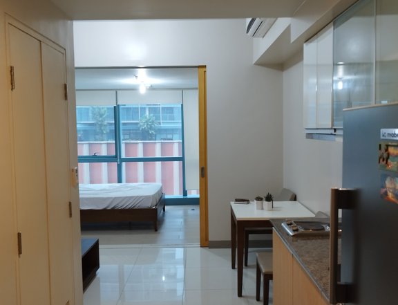 1 Bedroom for Rent Near Uptown Mall in BGC, Taguig City