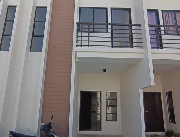 2-bedroom Townhouse For Rent in Mactan Lapu-Lapu Cebu