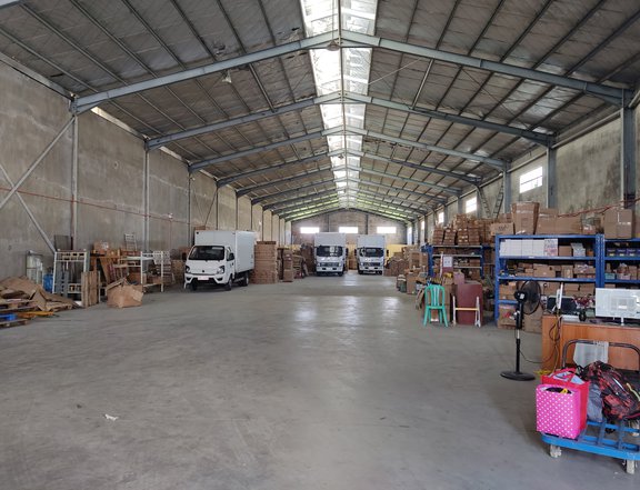 WAREHOUSE AND LOT FOR SALE