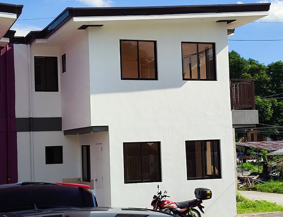 House and Lot for Sale in Cainta Rizal