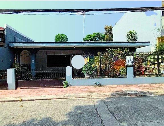 Sale Pre-owned House 240sqm.lot With improvement Concepcion Marikina