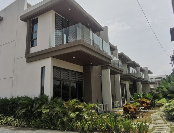 2-bedroom Luxury Townhouse For Sale in Binan Laguna