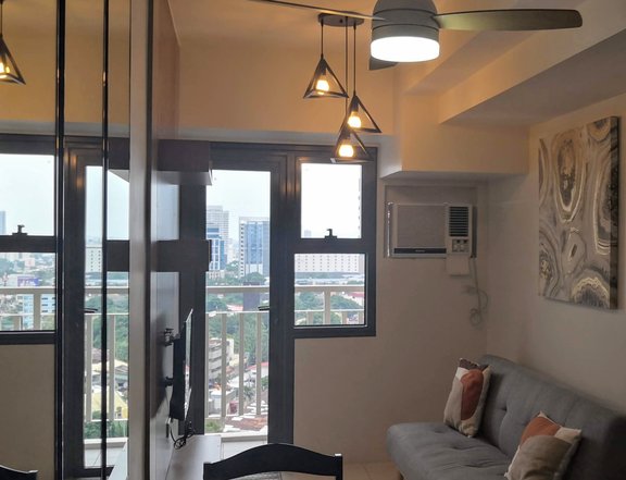 1 BR Fully Furnished Condo For Sale w/ Parking in HORIZONS 101 TOWER 2