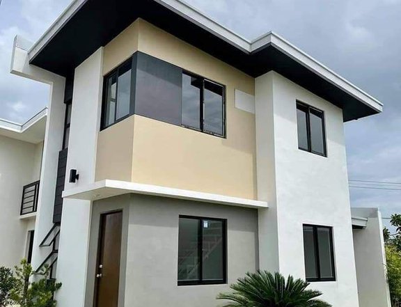 Starter Home two storey-Amaia scapes Capas