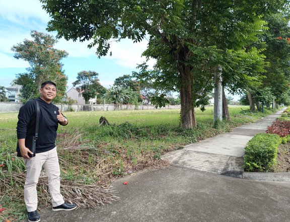 Sonoma Commercial Lot For Sale in Sta Rosa Laguna near Tagaytay Nuvali
