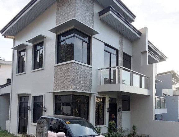 CORNER HOUSE AND LOT FOR SALE ANTIPOLO