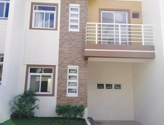 3BR House and Lot near Robinsons Place Mall Antipolo City