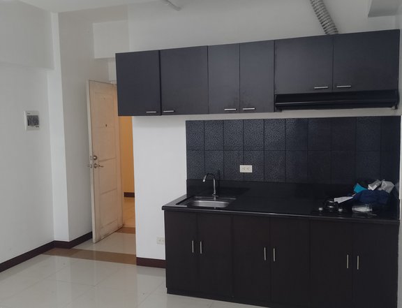 Spacious Office Residential Room For Rent in QC