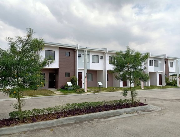 3-bedroom Townhouse For Sale in Imus Cavite