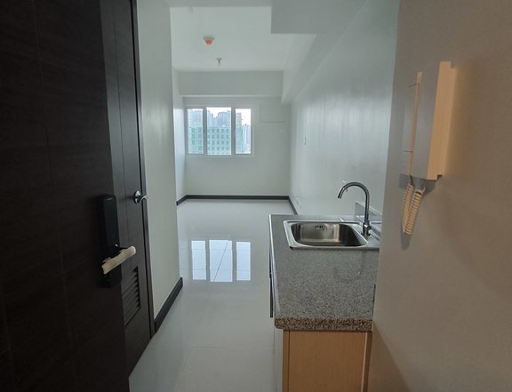 For sale condo in Taft AVE pasay quantum residences near libertad cartimar Taft AVE pasay