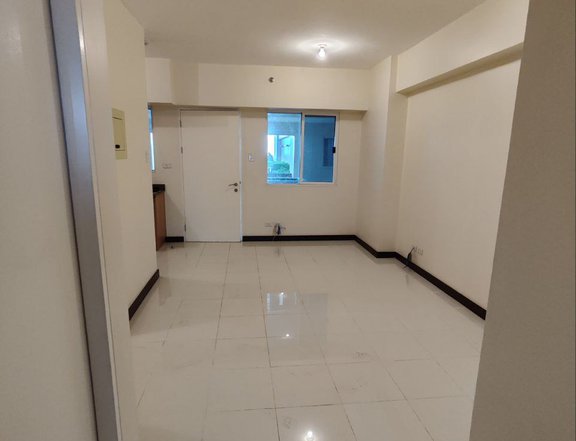 55.00 sqm 2-bedroom Condo For Sale in Taft Ave Ermita Manila