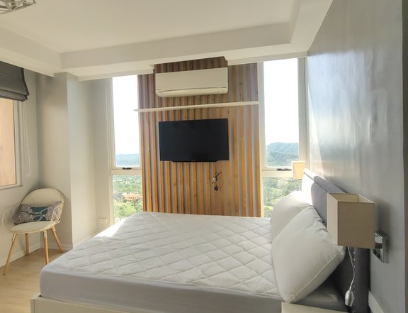 Pre-Owned 26.00 sqm Overlooking Studio Condo For Sale in Splendido Taal Tagaytay