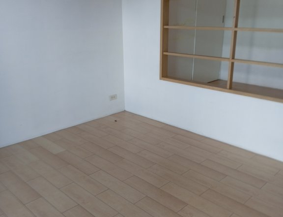 Affordable 1 BR Office  Condo For Rent in QC