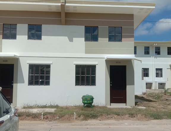 Townhouse RFO and NRFO PROVISION 2 BEDROOM IN NAIC CAVITE