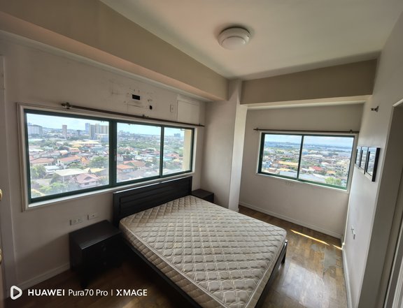 East Aurora Tower 2BR Corner 80sqm Parking Furnished Mabolo
