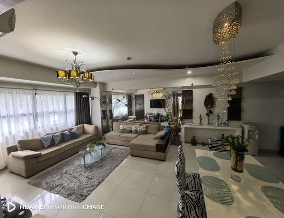 Avalon Cebu 3BR 125sqm Parking Bathtub Maids Ayala Business Park