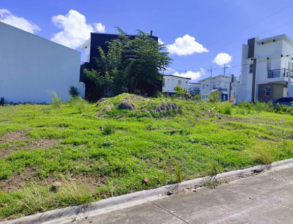 READY TO USE LOT AT EASTRIDGE GOLF VILLAS BINANGONAN