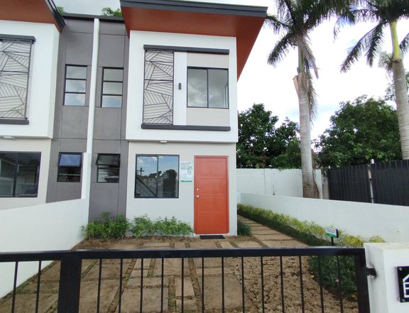End Unit Townhouse House and Lot in PHirst Park Homes Santo Tomas