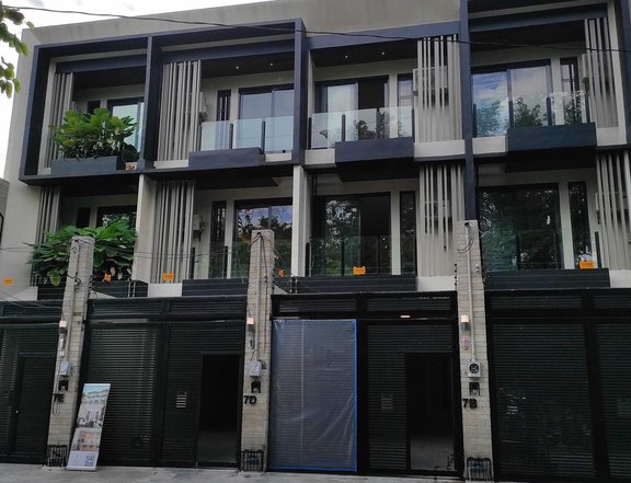 Modern 4BR Townhouse at UP Village, Q.C.