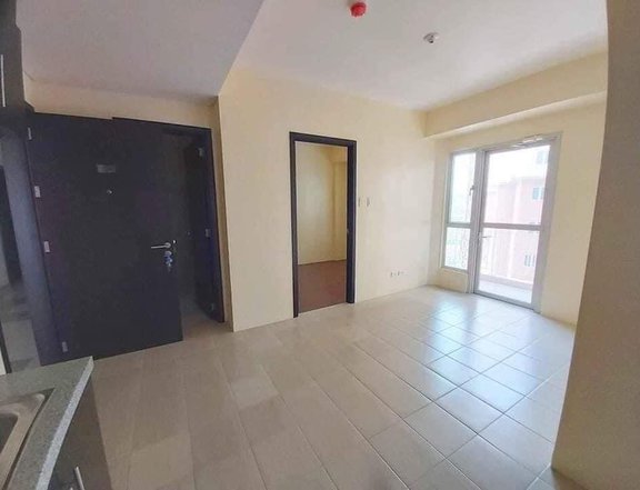 2BR Condo near BGC Taguig 5% DP LIPAT AGAD!