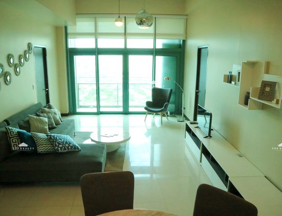 2 Bedrooms 2BR FOR SALE in 8 Forbestown Road, Taguig City - BGC