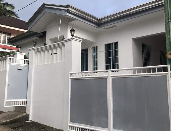 3 bedroom Bungalow furnished house and lot for sale in Tagaytay