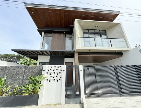 Modern Industrial Brand New House Near Clark, Pampanga