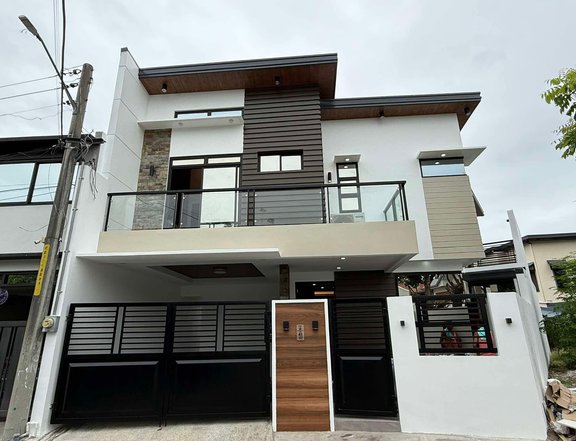 RFO 4-bedroom Single Detached House For Sale in Dau Mabalacat few minutes away from Clark Pampanga