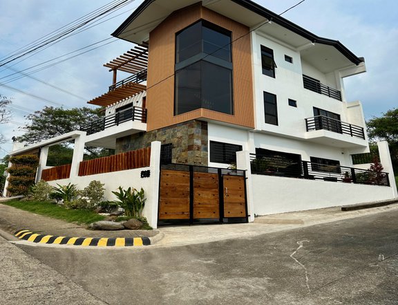 For Sale: 74k/SQM House in Rizal, Taytay at Highlands Pointe 2 Fully furnished 4 Bedroom