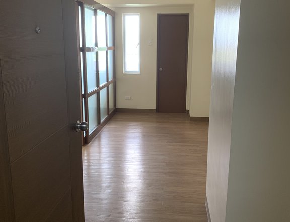 28.00 sqm 1-bedroom Condo For Sale in Cityland One Premier Alabang