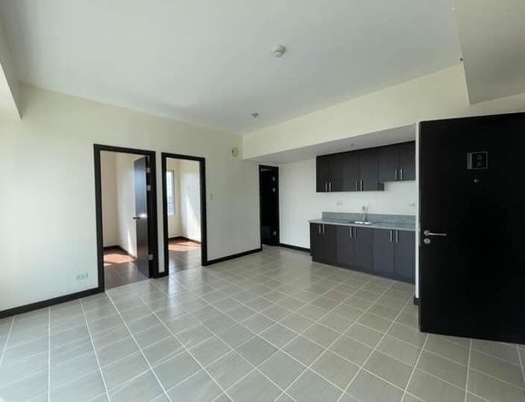 LIFETIME OWNERSHIP Condo in Makati near GREENBELT/NAIA 48k/month