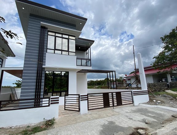 3 Bedroom House and Lot for sale in Padre Garcia Batangas near Lipa