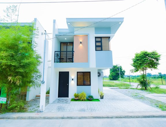 Most Affordable Single attached unit near Clark Pampanga