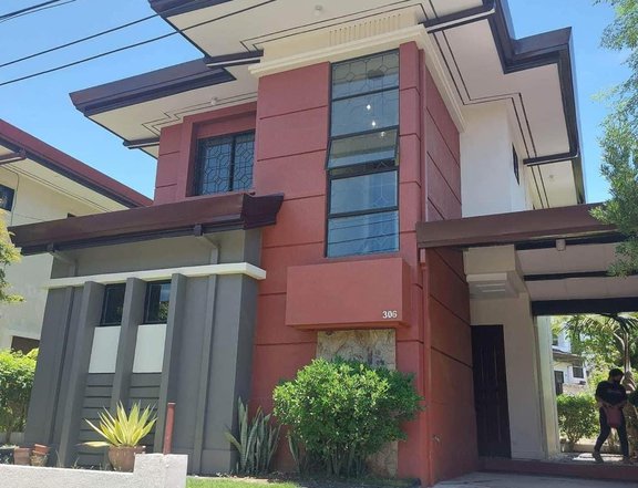 4-Bedroom Singel Attached House for Sale in Talisay City, Cebu