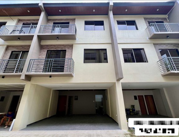 Townhouse For Sale at Don Antonio Heights, Holy Spirit, Commonwealth Avenue, Quezon City near UP