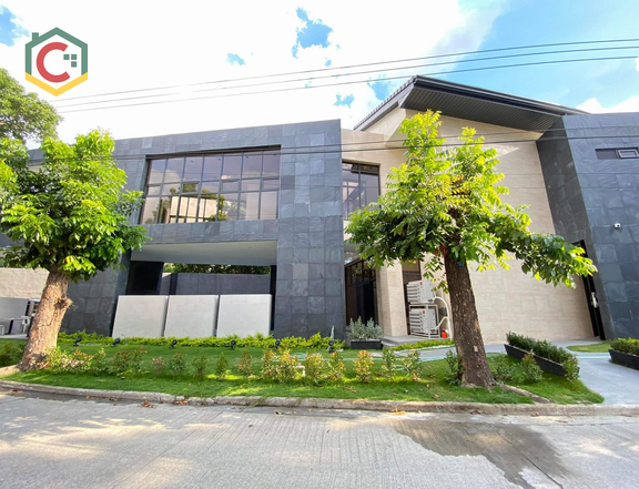 6-bedroom Pizza Cut Modern House for Sale in Angeles City, Pampanga