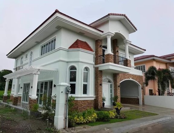 4bedroom House for sale near Ayala Alabang