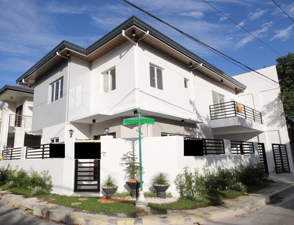 Corner Brand-new House for Sale in Greenwoods Pasig