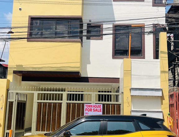 Ready For Occupancy 3-bedroom Townhouse For Sale in Fairview Quezon City