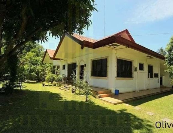 4-bedroom Single Detached House For Sale in Dumaguete Negros Oriental