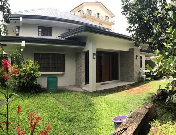 Rodeo hills tagaytay - Pre-Owned 6-bedroom Single Attached House For Sale in Tagaytay Cavite