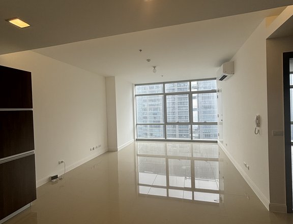1 Bedroom Unit For Sale at West Gallery Place Bonifacio Global City
